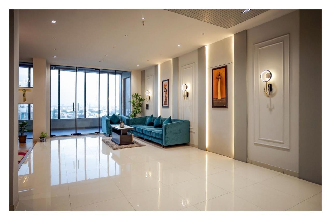 Hotel The Parker Inn By Kbnt Group Surat Exterior foto